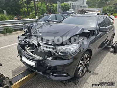 2016, Mercedes-Benz / E 300, VIN: WDDHF8BB3GB288941, 113405 км., diesel