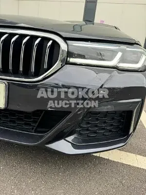 2021, BMW / 530, unknown
