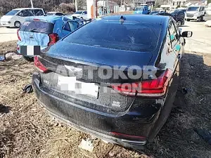 2018, Genesis / G80, 84273 км., gas, 3778 куб.см.