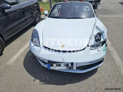 2022, Porsche / 718 boxster, 18282 км., gas, 4000 куб.см.