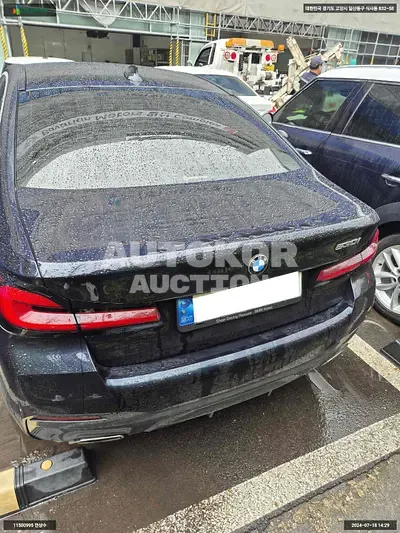 2021, BMW / 530, gas