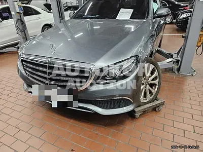 2019, Mercedes-Benz / E 300, 31041 км., gas