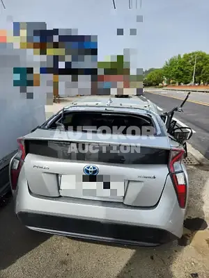 2016, Toyota / Prius, 82305 км., hybrid, 1798 куб.см.