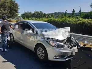 2015, BMW / Z1, gas