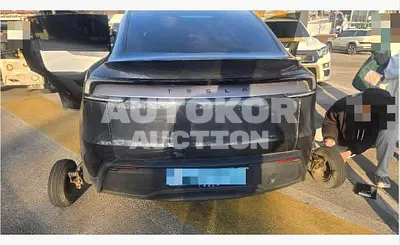 2025, Tesla / Model Y, 13000 км., electric, 180 куб.см.