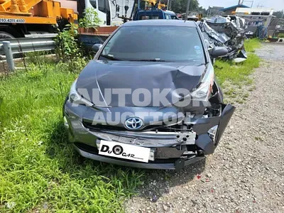 2018, Toyota / Prius, VIN: JTDKBRFU5J3584784, 137402 км., gas