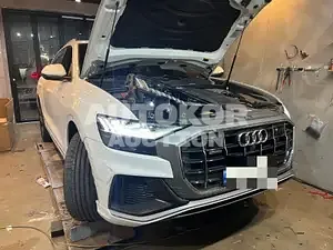 2021, Audi / Q8, VIN: WAUZZZF1XMD021225, unknown