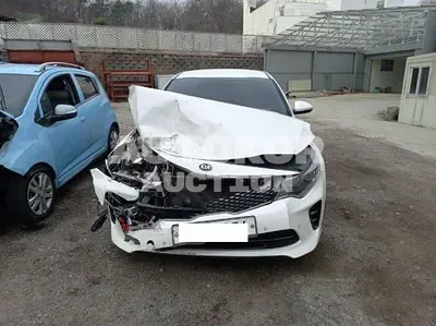 2018, Kia / K5, VIN: KNAGT411BJA222920, 175277 км., gas
