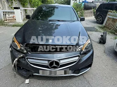 2016, Mercedes-Benz / E 220, 120401 км., diesel