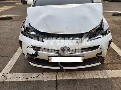 2021, Toyota / Prius, VIN: JTDKAMFU3M3132018, 32392 км., hybrid