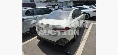 2024, BMW / 520, 5577 км., gas, 1998 куб.см.
