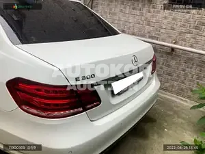 2015, Mercedes-Benz / E 200, VIN: WDDHF3EB7FB111175, gas