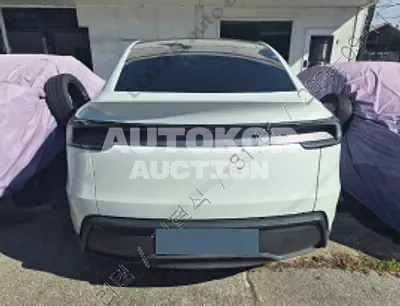 2026, Tesla / Model Y, 5000 км., electric 2026, Tesla / Model Y, 5000 км., electric