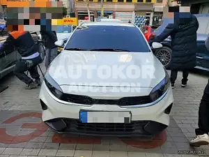 2022, BMW / Z1, VIN: KNAF141BENA949896, 10000 км., gas