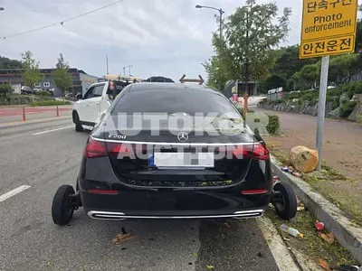 2025, Mercedes-Benz / E 200, gas
