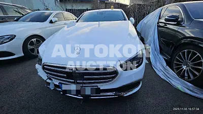 2023, Mercedes-Benz / E 300, 30124 км., hybrid