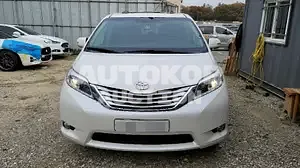 2017, Toyota / siena, VIN: 5TDDZ3DC1HS147286, 70934 км., gas, 3456 куб.см.