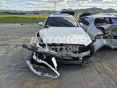 2019, Mercedes-Benz / E 300, VIN: WBAJC5107HG850571, gas