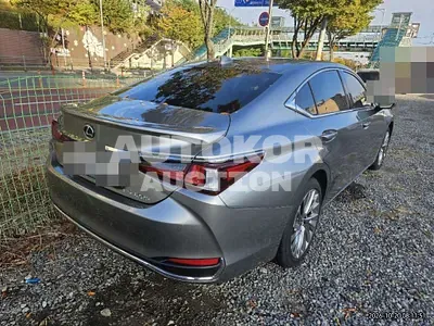 2024, Lexus / es300h, 9000 км., hybrid
