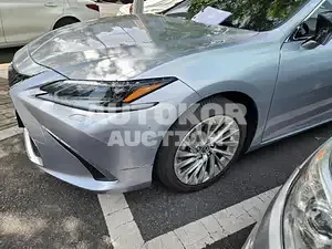 2021, Lexus / ES 300, unknown