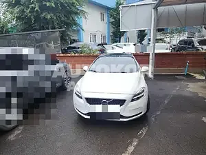 2017, Volvo / V40, VIN: YV1MV79K0J2463729, 200000 км., diesel, 1998 куб.см.