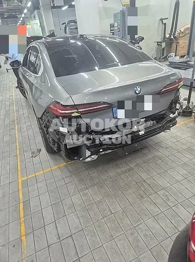 2025, BMW / 520, 30000 км., gas, 1998 куб.см.