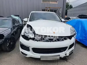 2017, Porsche / Cayenne, VIN: WP1AF2926HLA31166, 64586 км., diesel