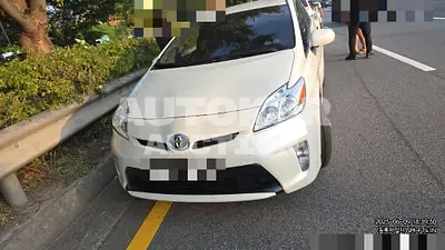 2015, Toyota / Prius, 58402 км., hybrid