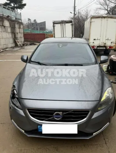 2015, Volvo / V40, 117250 км., diesel