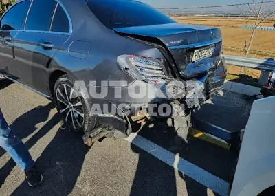 2020, Mercedes-Benz / E 300, VIN: W1KZF5EB0LA837557, 47756 км., hybrid