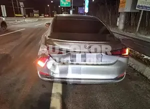 2019, Lexus / ES 300, VIN: JTHB21B19K2044325, 102445 км., hybrid
