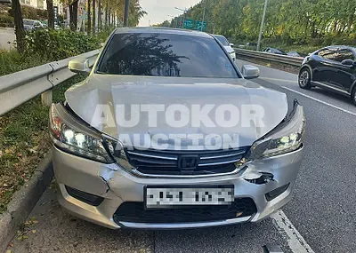 2015, Honda / Accord, VIN: 1HGCR2680FA511900, 87219 км., gas