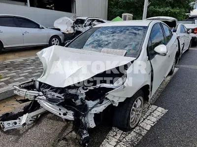 2017, Toyota / Prius, VIN: JTDKBRFUXH3532710, 170363 км., hybrid