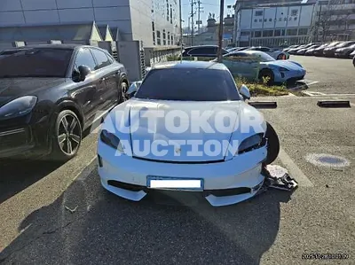 2025, Porsche / Taycan, 18023 км., electric