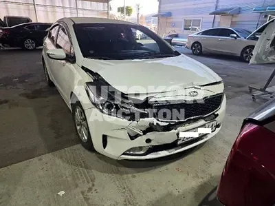 2018, Kia / K3, VIN: KNAFJ412BJA792107, 131416 км., gas