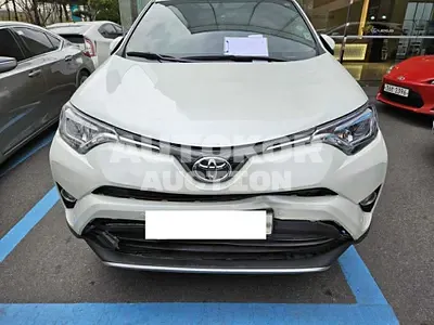 2018, Toyota / RAV4, VIN: JTMYFREV6JD111012, 94905 км., gas