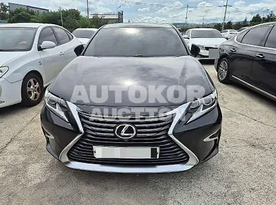 2018, Lexus / ES 300, 99630 км., hybrid, 2494 куб.см.