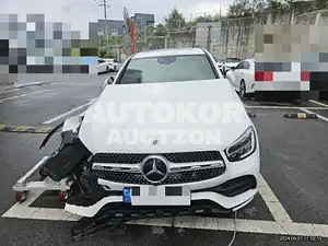 2023, Mercedes-Benz / GLC 300, 18667 км., gas