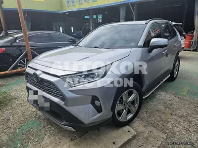 2020, Toyota / RAV4, 100712 км., hybrid