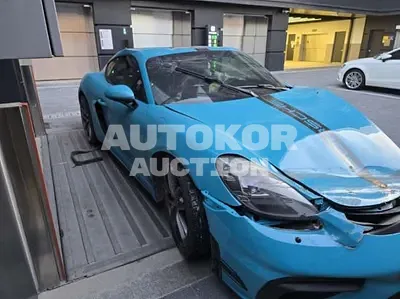 2020, Porsche / 718 cayman, 40000 км., gas