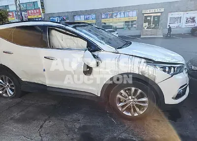 2018, Hyundai / Santa FE, VIN: KMHSW81UBJU833042, diesel