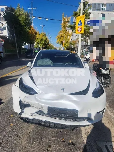2023, Tesla / Model Y, 36000 км., electric