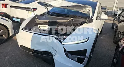 2025, Tesla / Model Y, 626 км., electric