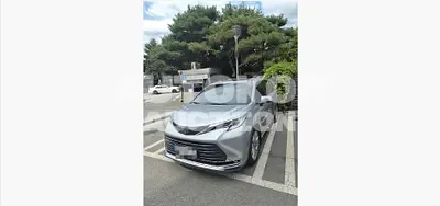 2023, Toyota / Sienna, 36976 км., hybrid, 2487 куб.см.