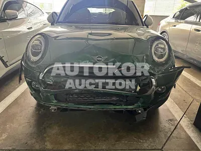2020, MINI / Cooper, VIN: WMWXV7102L2M18279, 81203 км., gas