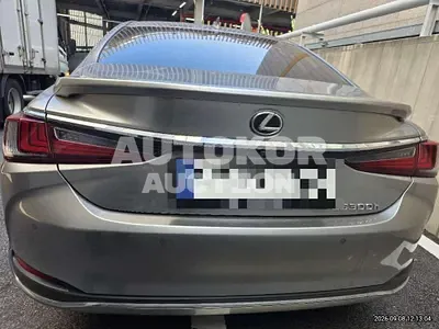 2024, Lexus / es300h, 15000 км., hybrid