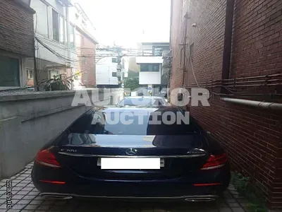 2019, Mercedes-Benz / E 300, VIN: WDDZF4KB2KA671667, 13500 км., gas