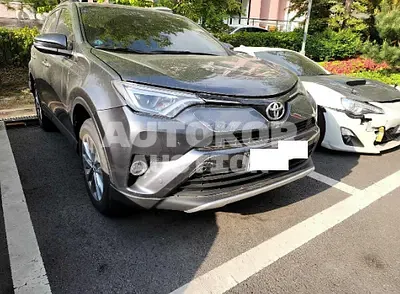2017, Toyota / RAV4, VIN: JTMYFREV0HD099367, 53696 км., gas