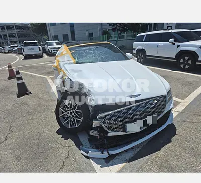 2024, Genesis / G80, 30000 км., gas, 2500 куб.см.