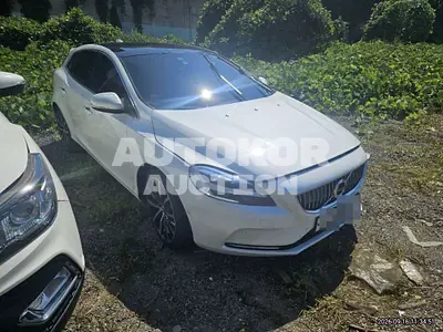 2017, Volvo / V40, 24074 км., gas